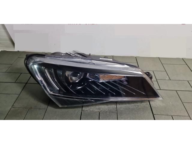 bontott SKODA SUPERB III Jobb Xenon Fényszóró