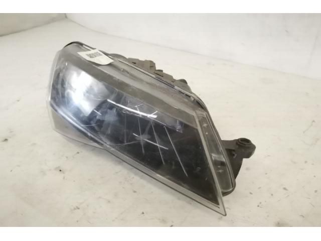 bontott SKODA SUPERB III Jobb Xenon Fényszóró