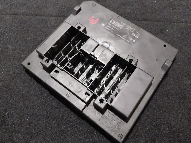 bontott SKODA SUPERB III Komfort Elektronika