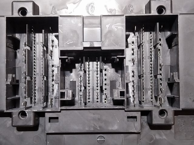 bontott SKODA SUPERB III Komfort Elektronika