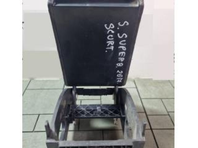 bontott SKODA SUPERB III Könyöklő