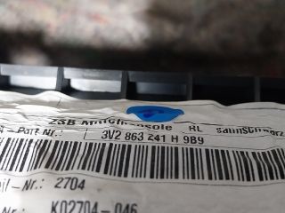 bontott SKODA SUPERB III Könyöklő