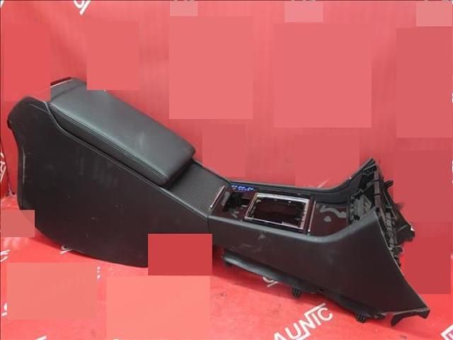 bontott SKODA SUPERB III Könyöklő