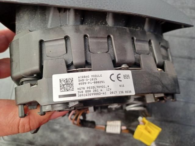 bontott SKODA SUPERB III Kormánylégzsák