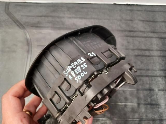 bontott SKODA SUPERB III Kormánylégzsák