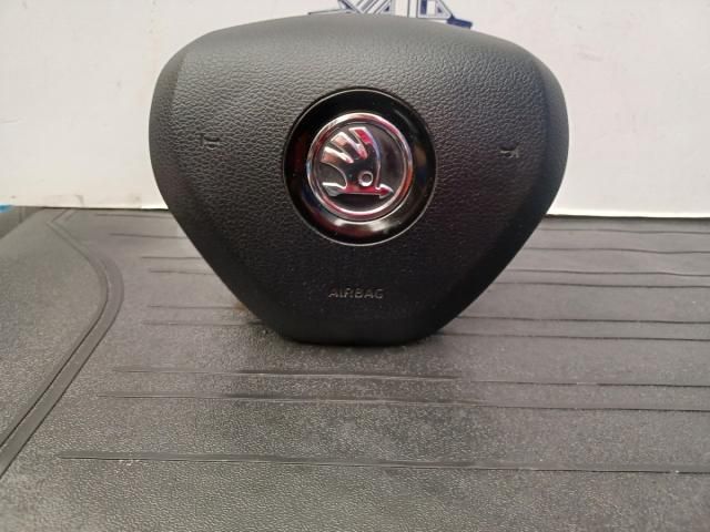 bontott SKODA SUPERB III Kormánylégzsák