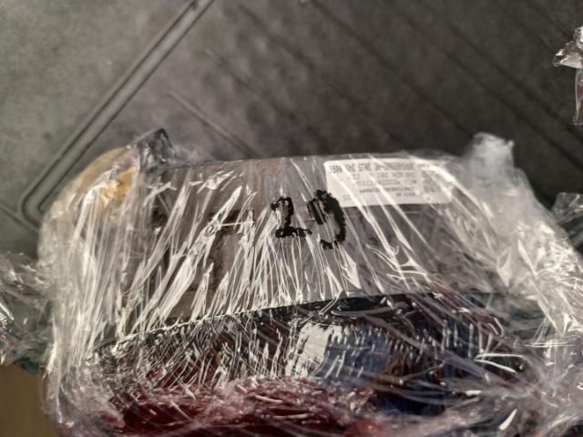 bontott SKODA SUPERB III Kormánylégzsák