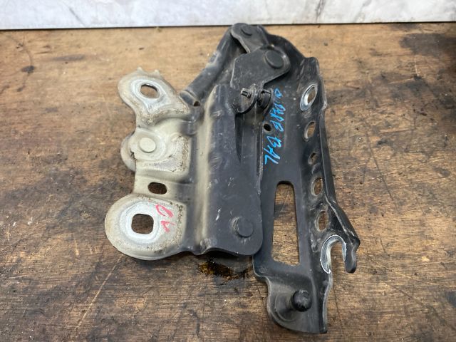 bontott SKODA SUPERB III Motorháztető Bal Zsanér