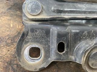 bontott SKODA SUPERB III Motorháztető Bal Zsanér