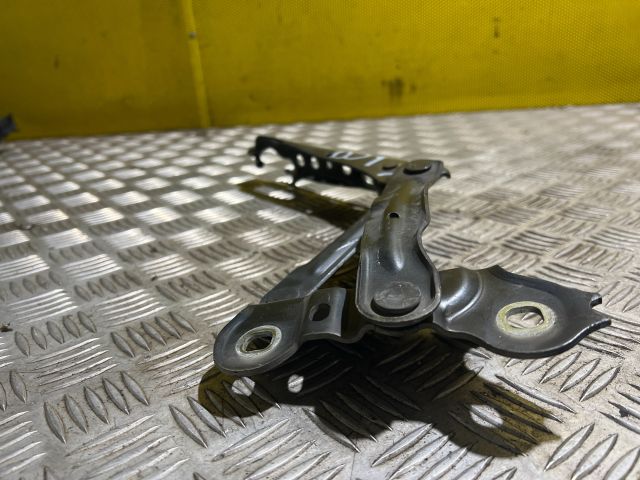 bontott SKODA SUPERB III Motorháztető Bal Zsanér