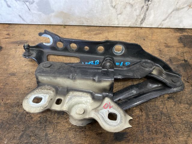 bontott SKODA SUPERB III Motorháztető Jobb Zsanér