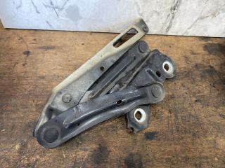 bontott SKODA SUPERB III Motorháztető Jobb Zsanér