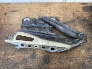 bontott SKODA SUPERB III Motorháztető Jobb Zsanér