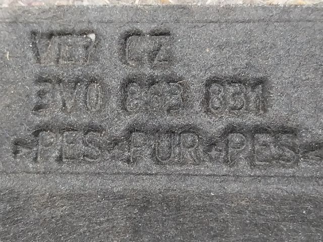 bontott SKODA SUPERB III Motorháztető Szigetelés