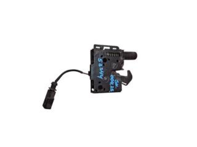 bontott SKODA SUPERB III Motorháztető Zárszerkezet