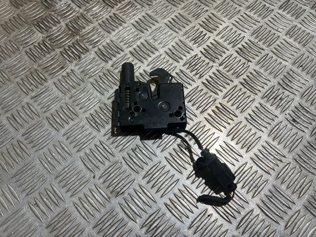 bontott SKODA SUPERB III Motorháztető Zárszerkezet