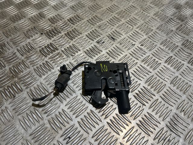 bontott SKODA SUPERB III Motorháztető Zárszerkezet