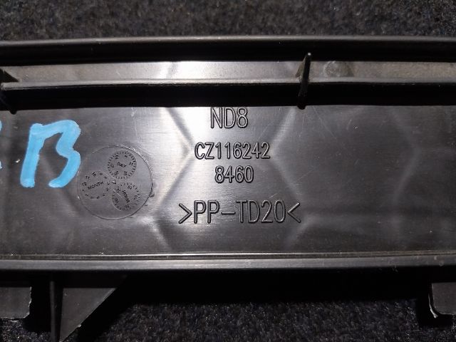 bontott SKODA SUPERB III Pollenszűrő Fedél