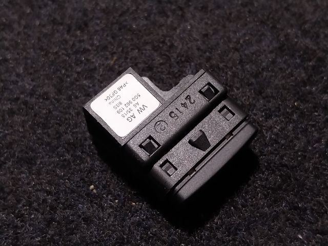 bontott SKODA SUPERB III Riasztó Kapcsoló