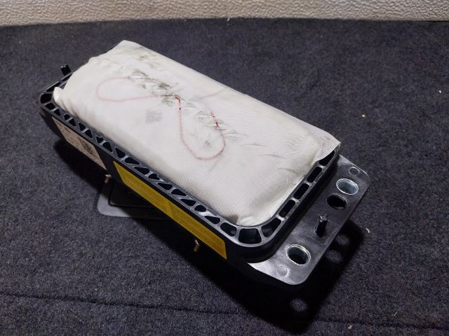 bontott SKODA SUPERB III Utasoldali Légzsák