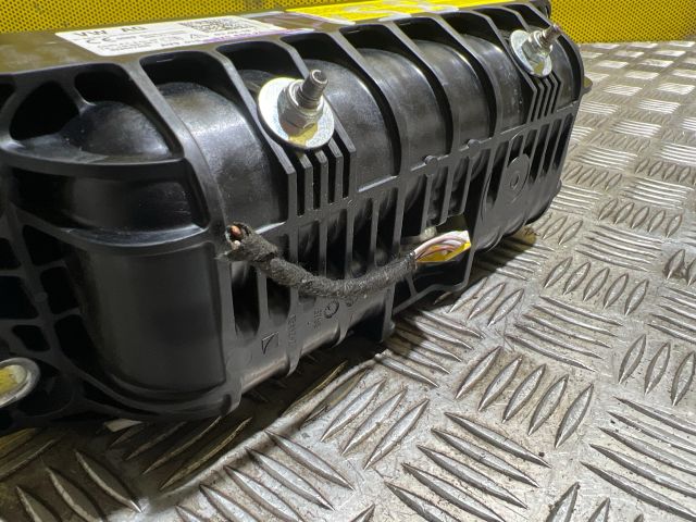 bontott SKODA SUPERB III Utasoldali Légzsák