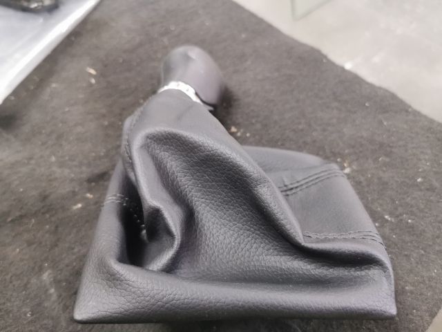 bontott SKODA SUPERB III Váltógomb