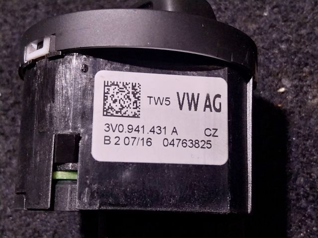 bontott SKODA SUPERB III Világítás Kapcsoló