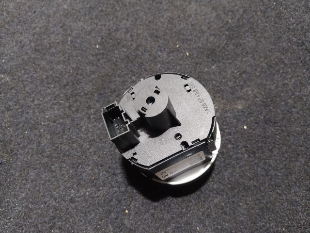 bontott SKODA SUPERB III Világítás Kapcsoló