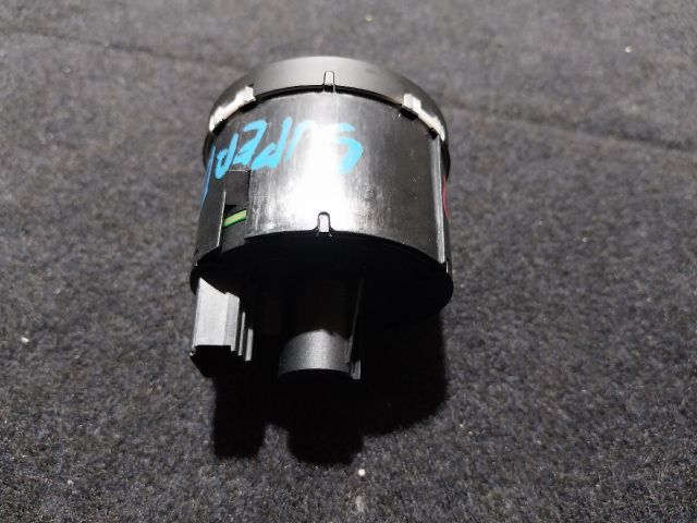 bontott SKODA SUPERB III Világítás Kapcsoló