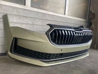 bontott SKODA SUPERB IV Első Lökhárító (Részeivel)