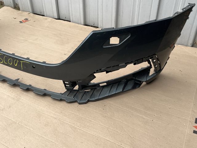 bontott SKODA SUPERB IV Első Lökhárító (Üresen)