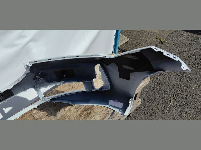 bontott SKODA SUPERB IV Első Lökhárító (Üresen)