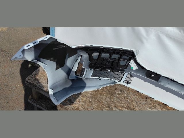 bontott SKODA SUPERB IV Első Lökhárító (Üresen)