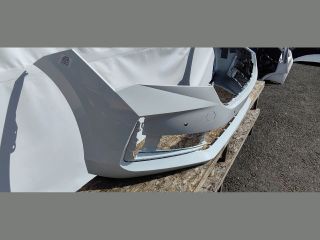 bontott SKODA SUPERB IV Első Lökhárító (Üresen)