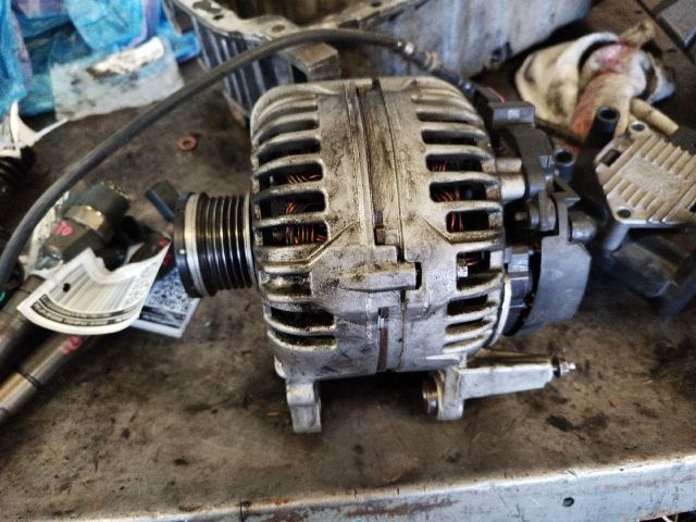 bontott SKODA YETI Generátor