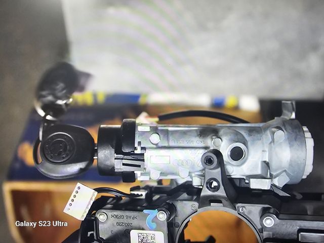 bontott SKODA YETI Gyújtáskapcsoló