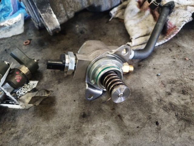 bontott SKODA YETI Nagynyomású Szivattyú