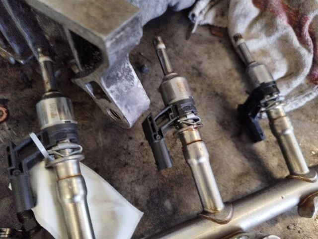 bontott SKODA YETI Porlasztó (1 db)