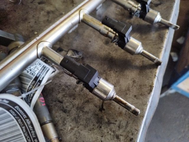 bontott SKODA YETI Porlasztó (1 db)