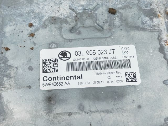 bontott SKODA YETI Motorvezérlő