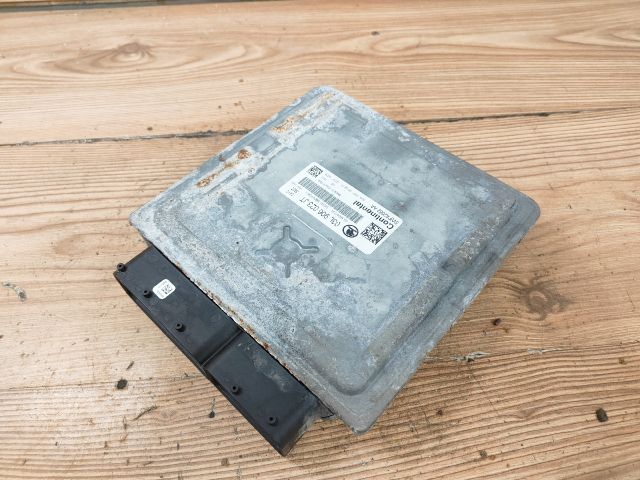 bontott SKODA YETI Motorvezérlő