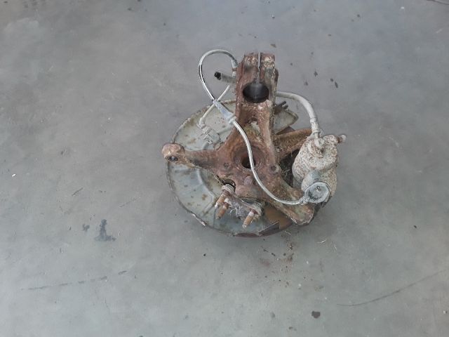 bontott SKODA YETI Bal első Csonkállvány Kerékaggyal