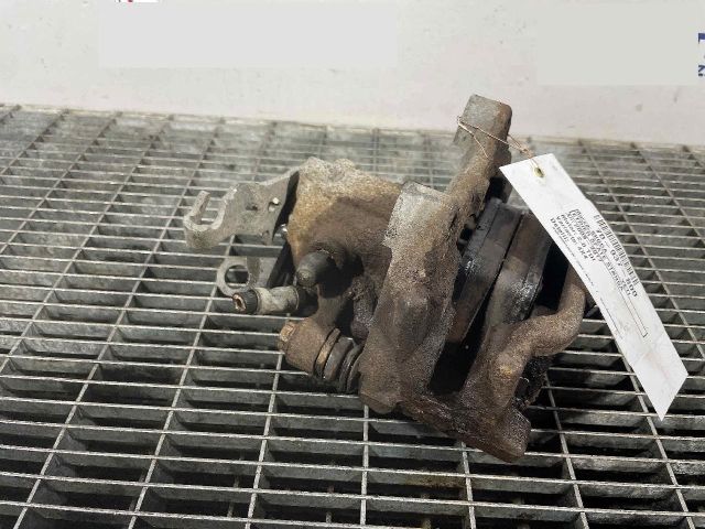 bontott SKODA YETI Bal hátsó Féknyereg Munkahengerrel