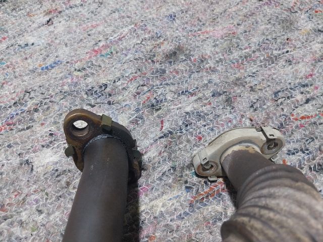 bontott SKODA YETI EGR Hűtő Cső