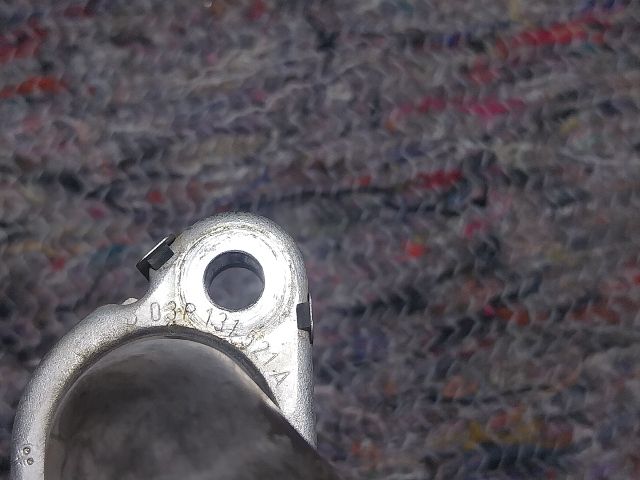 bontott SKODA YETI EGR Hűtő Cső