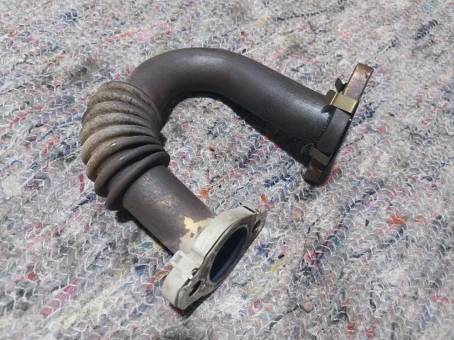 bontott SKODA YETI EGR Hűtő Cső