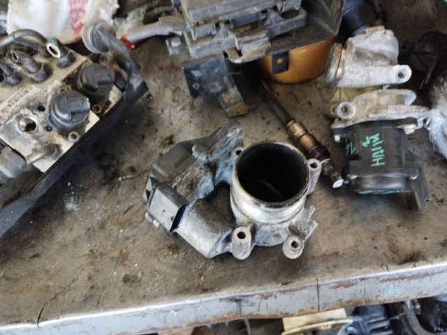 bontott SKODA YETI Fojtószelep (Elektromos)