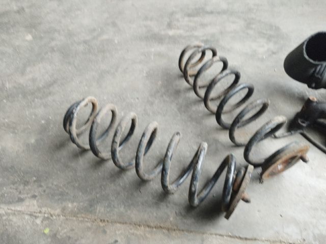 bontott SKODA YETI Hátsó Rugó Pár