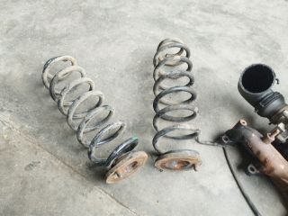 bontott SKODA YETI Hátsó Rugó Pár