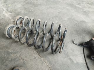 bontott SKODA YETI Hátsó Rugó Pár